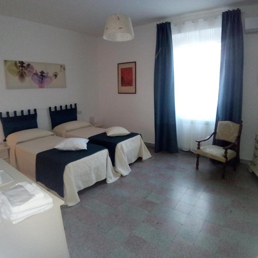 Corsomessina64 Bed & Breakfast Crotone Dış mekan fotoğraf